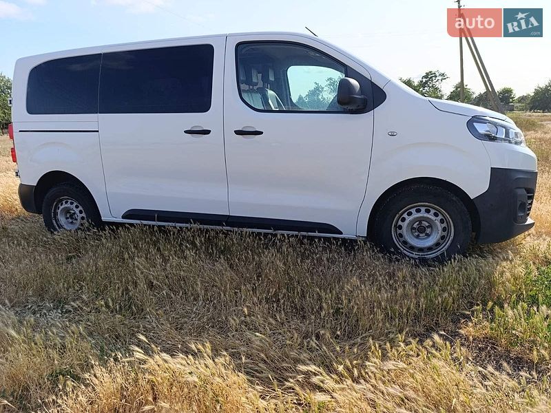 Мінівен Citroen Jumpy 2019 в Широкому