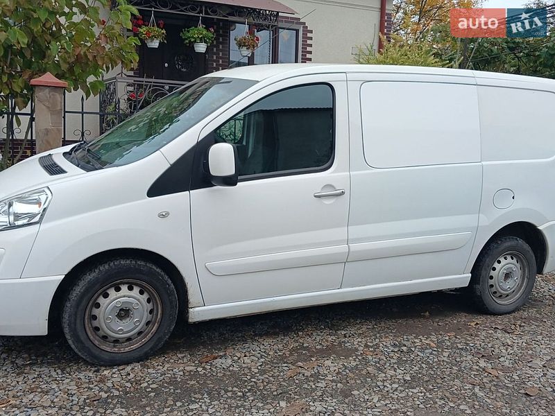 Грузовой фургон Citroen Jumpy 2015 в Бурштыне