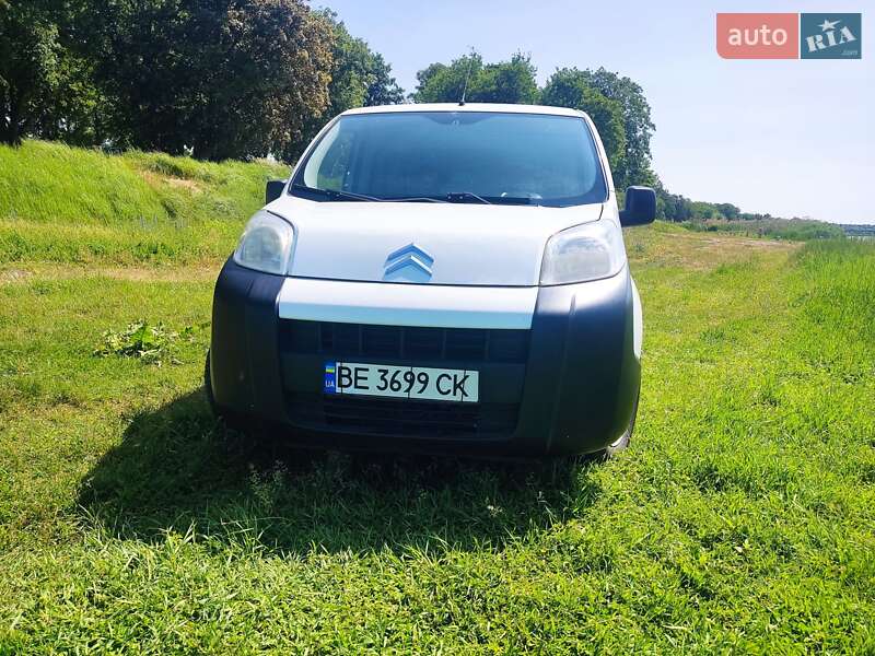 Грузовой фургон Citroen Nemo 2011 в 