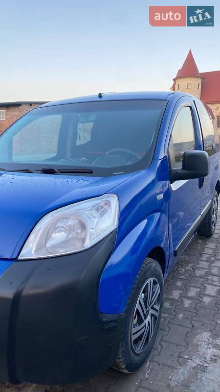 Минивэн Citroen Nemo 2009 в 
