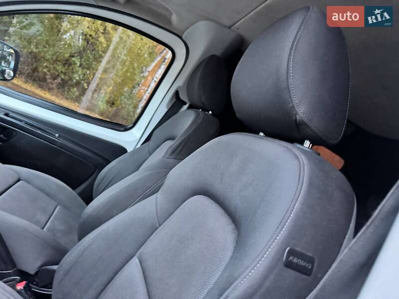 Мінівен Citroen Nemo 2012 в Охтирці