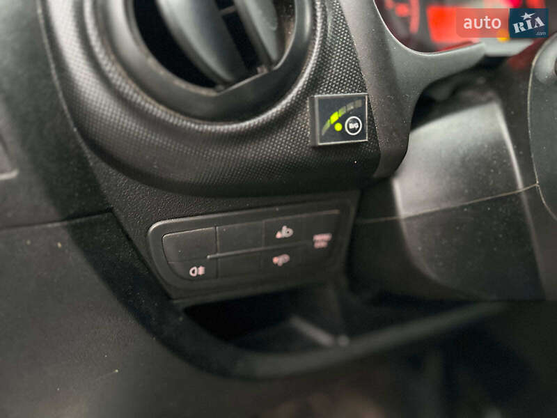 Вантажний фургон Citroen Nemo 2011 в Вінниці