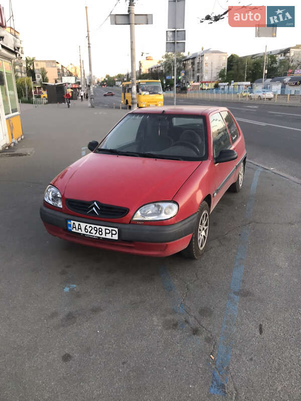 Хетчбек Citroen Saxo 1999 в Києві