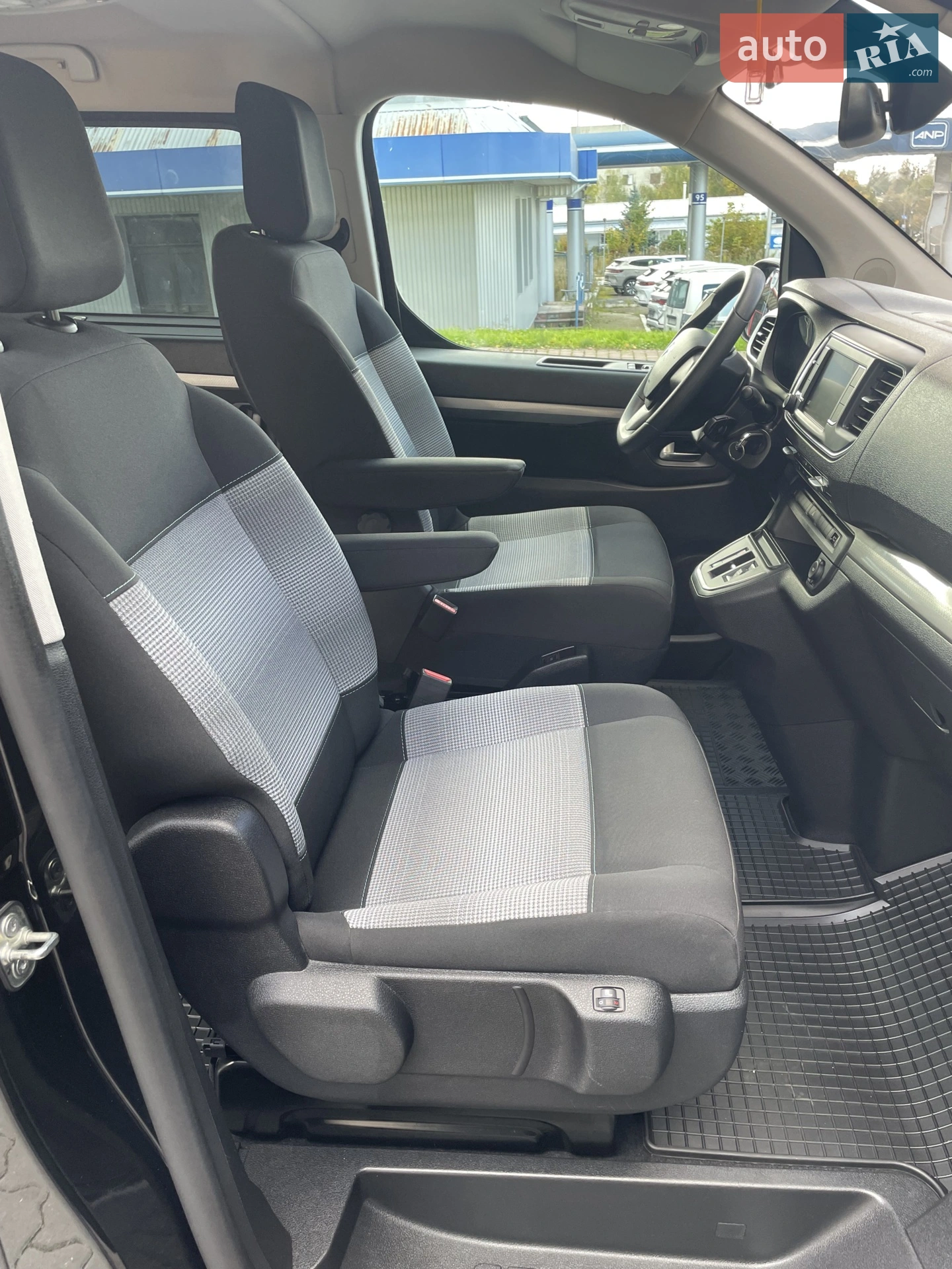 2020 Citroen Spacetourer - мініатюра 10