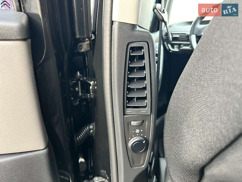 Минивэн Citroen SpaceTourer 2018 в Виннице фото 63 Минивэн Citroen SpaceTourer 2018 в Виннице