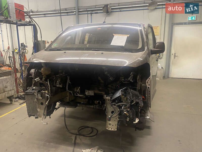 Минивэн Citroen SpaceTourer 2018 в Киеве