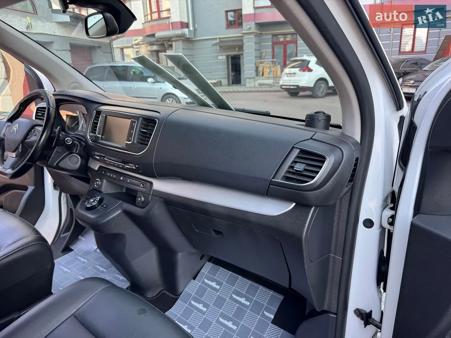 2017 Citroen Spacetourer - мініатюра 133
