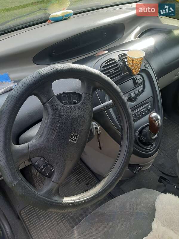 Мінівен Citroen Xsara Picasso 2001 в Хмельницькому фото 2 Мінівен Citroen Xsara Picasso 2001 в Хмельницькому