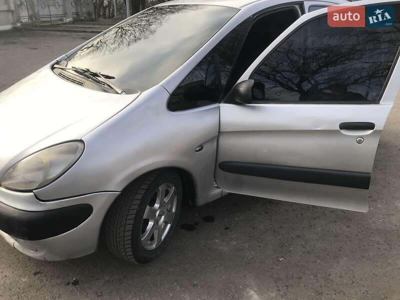 Минивэн Citroen Xsara Picasso 2000 в Золочеве