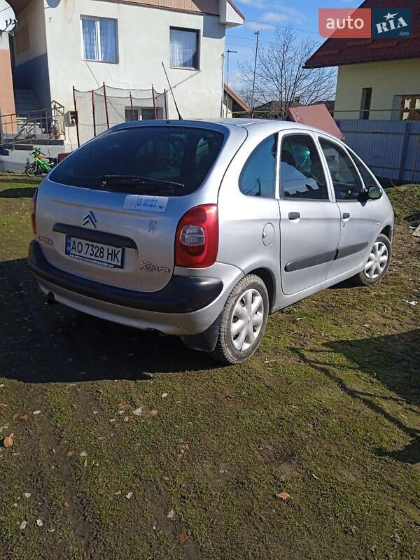 Минивэн Citroen Xsara Picasso 2001 в Ужгороде