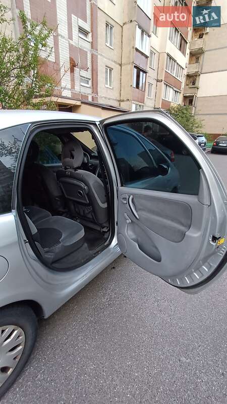 Минивэн Citroen Xsara Picasso 2004 в Киеве фото 6 Минивэн Citroen Xsara Picasso 2004 в Киеве