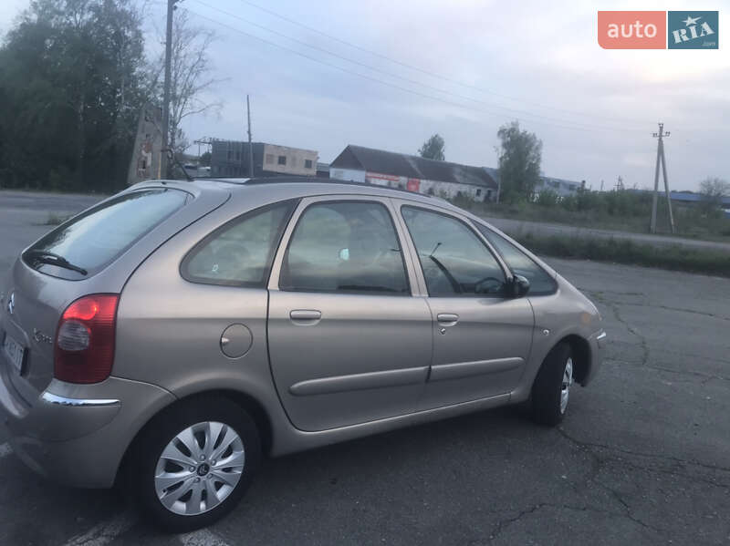 Минивэн Citroen Xsara Picasso 2006 в Корсуне-Шевченковском фото 8 Минивэн Citroen Xsara Picasso 2006 в Корсуне-Шевченковском