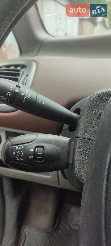 Мінівен Citroen Xsara Picasso 2005 в Львові фото 15 Мінівен Citroen Xsara Picasso 2005 в Львові