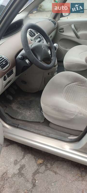 Мінівен Citroen Xsara Picasso 2005 в Львові фото 23 Мінівен Citroen Xsara Picasso 2005 в Львові