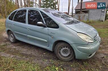 Минивэн Citroen Xsara Picasso 2002 в  фото 3 Минивэн Citroen Xsara Picasso 2002 в