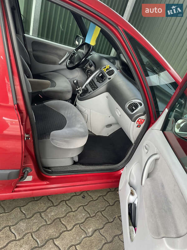 Минивэн Citroen Xsara Picasso 2010 в Владимире