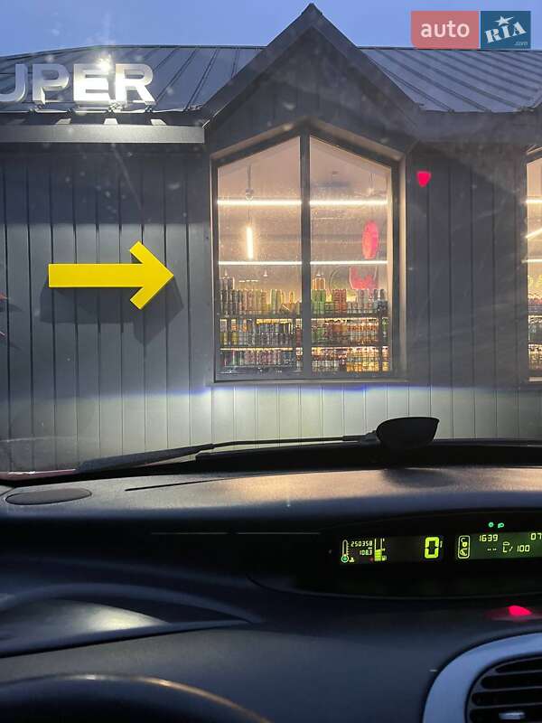 Минивэн Citroen Xsara Picasso 2006 в Нежине фото 9 Минивэн Citroen Xsara Picasso 2006 в Нежине