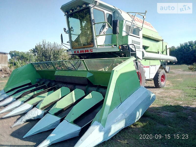 Claas Dominator 186