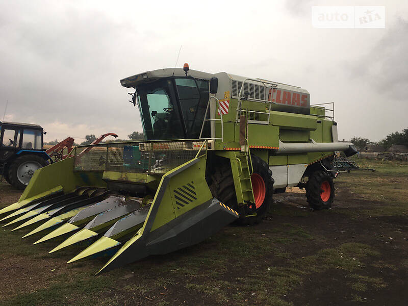 Claas Mega 204