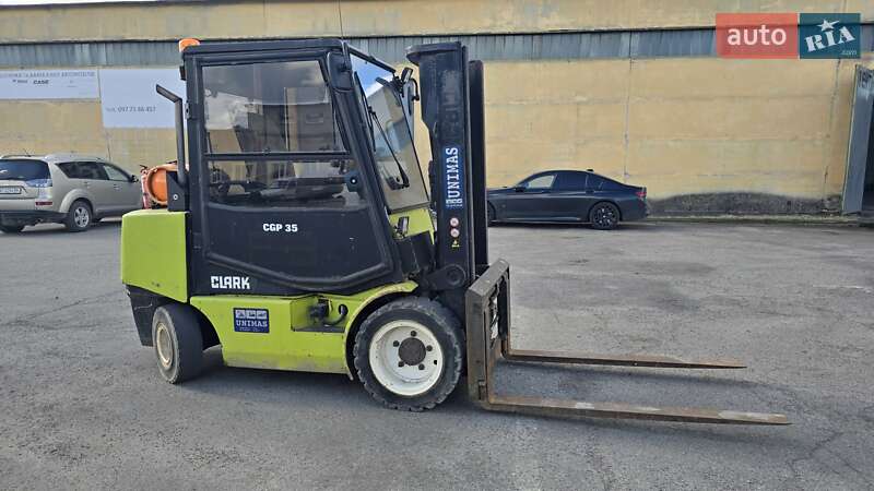 Вилочный погрузчик Clark CGP 1997 в Луцке
