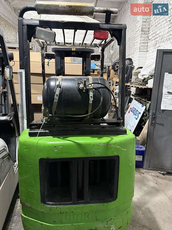 Вилочный погрузчик Clark CGP 1997 в Хмельницком