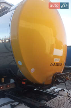 Цистерна Clayton Commercial S1 2002 в 