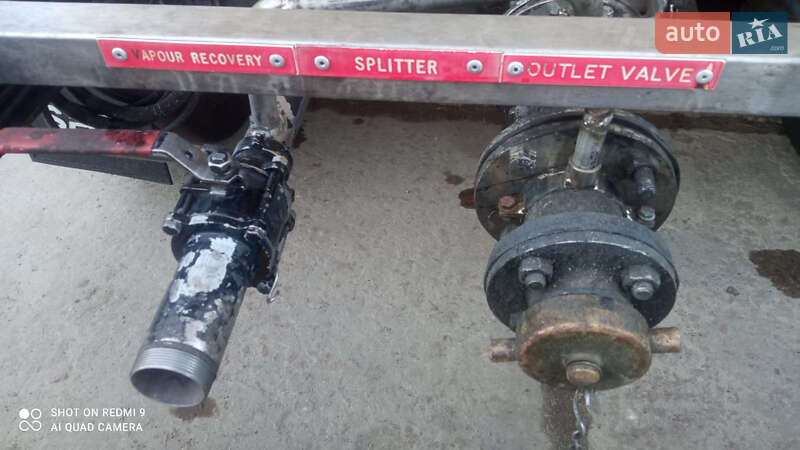 Цистерна Clayton Commercial S1 2002 в Житомирі