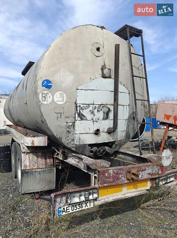 Битумовоз Coder S3384D 1981 в Днепре