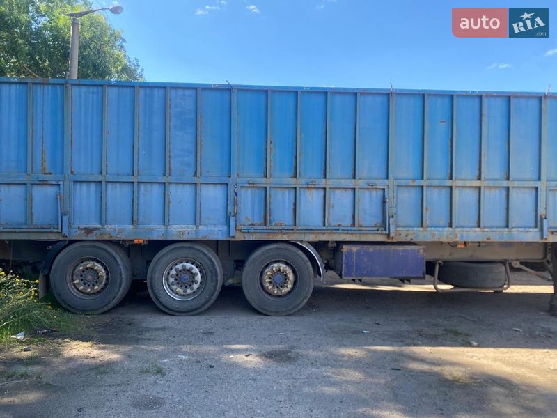 Зерновоз - полуприцеп Corus CTS 2002 в Николаеве