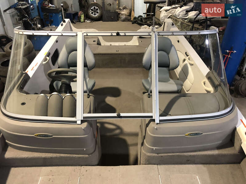 Лодка Crestliner Serenity 2005 в Борисполе фото 17 Лодка Crestliner Serenity 2005 в Борисполе