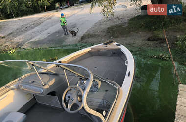 Лодка Crestliner Serenity 2005 в Борисполе