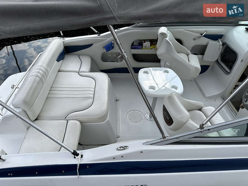 Моторна яхта Crownline 220 2009 в Києві