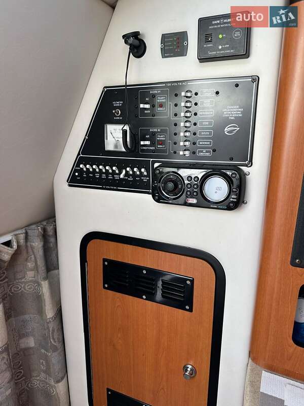 Катер Crownline 225 2007 в Чернівцях