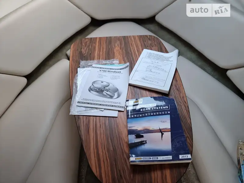 Моторная яхта Crownline SCR 2008 в Киеве документ
