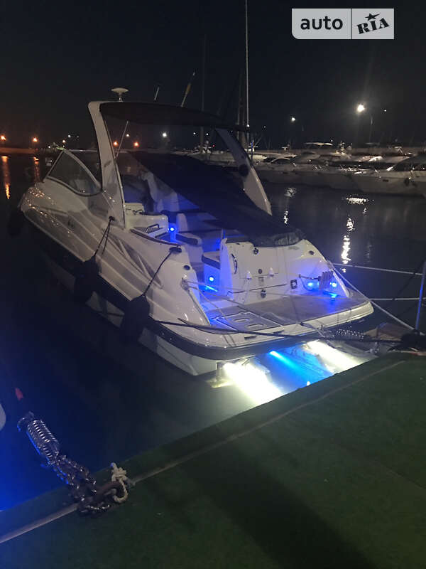 Моторная яхта Cruisers Yachts 300 2007 в Одессе