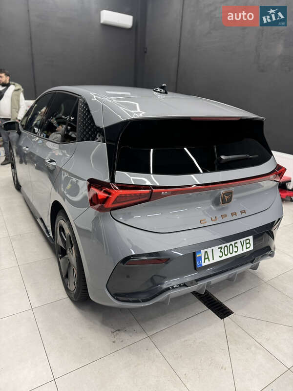 Хэтчбек Cupra Born 2023 в Киеве