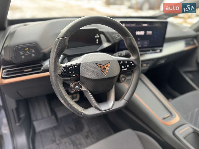 Хэтчбек Cupra Born 2023 в Киеве