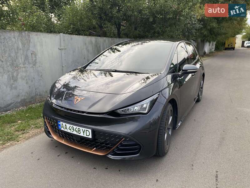 Хэтчбек Cupra Born 2023 в Киеве