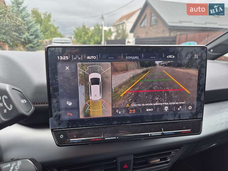 Хэтчбек Cupra Born 2024 в Киеве