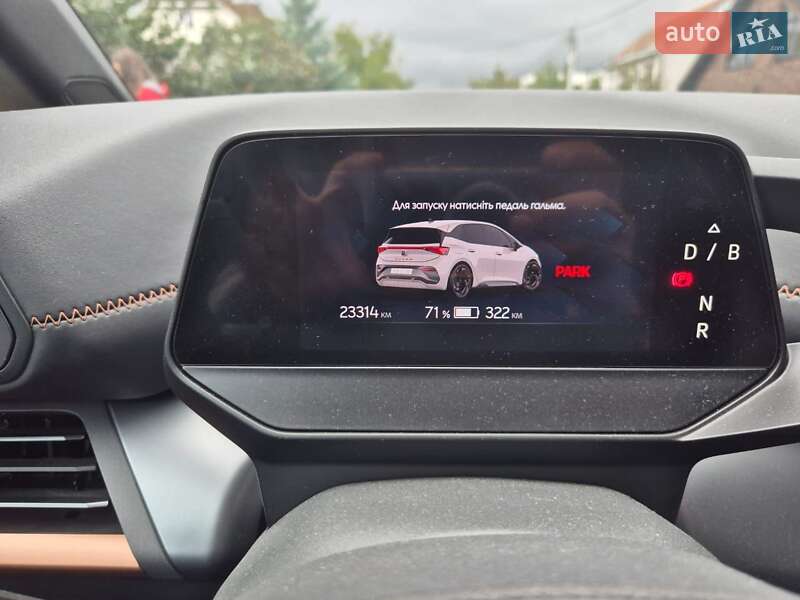 Хэтчбек Cupra Born 2024 в Киеве