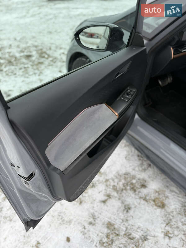 Хэтчбек Cupra Born 2022 в Ивано-Франковске