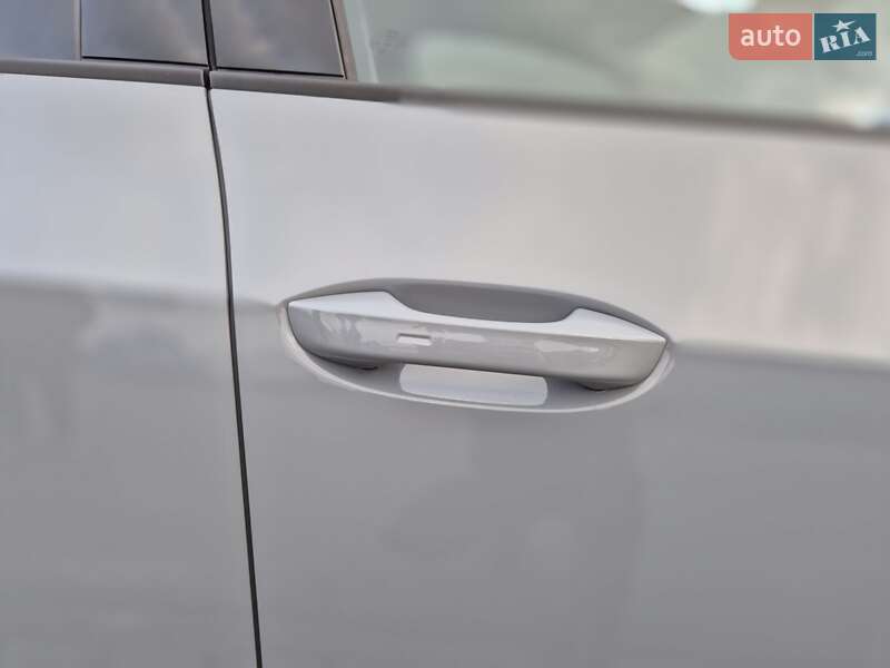 Хэтчбек Cupra Born 2024 в Мукачево