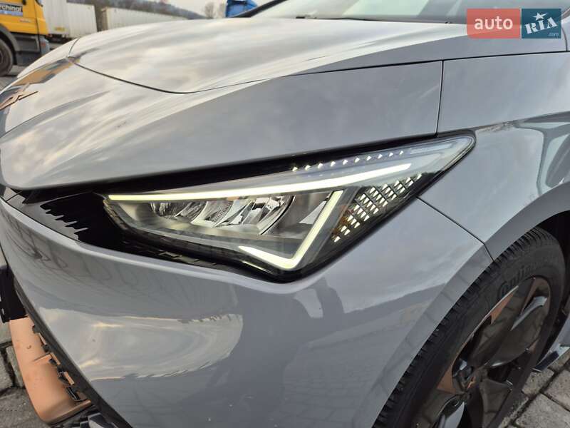 Хэтчбек Cupra Born 2024 в Мукачево