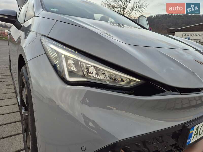 Хэтчбек Cupra Born 2024 в Мукачево