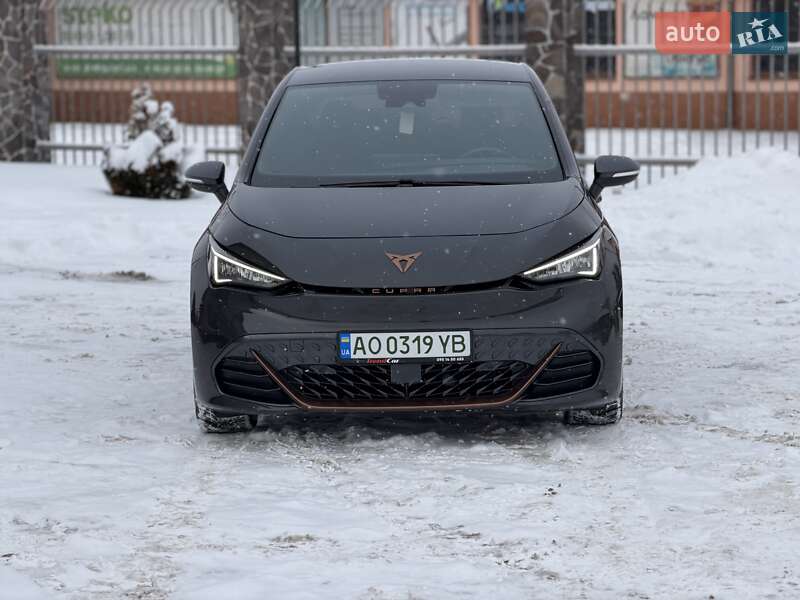 Хэтчбек Cupra Born 2022 в Мукачево