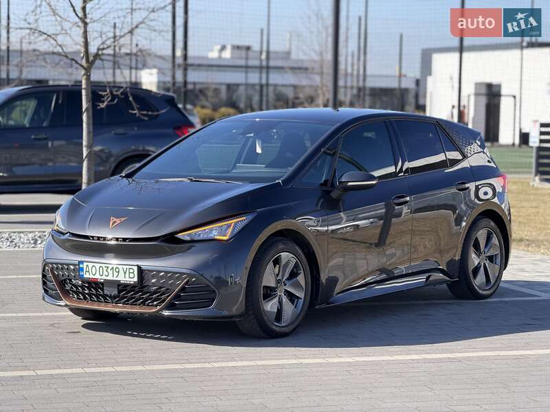 Хэтчбек Cupra Born 2022 в Мукачево