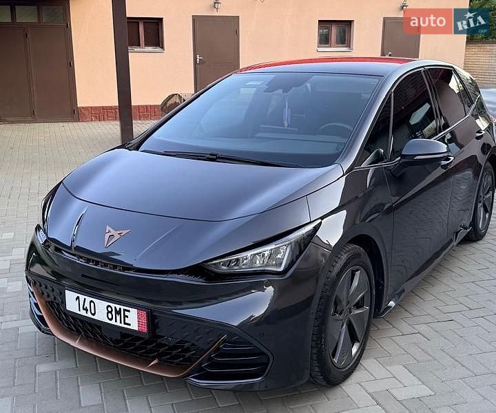 Хэтчбек Cupra Born 2022 в Мукачево