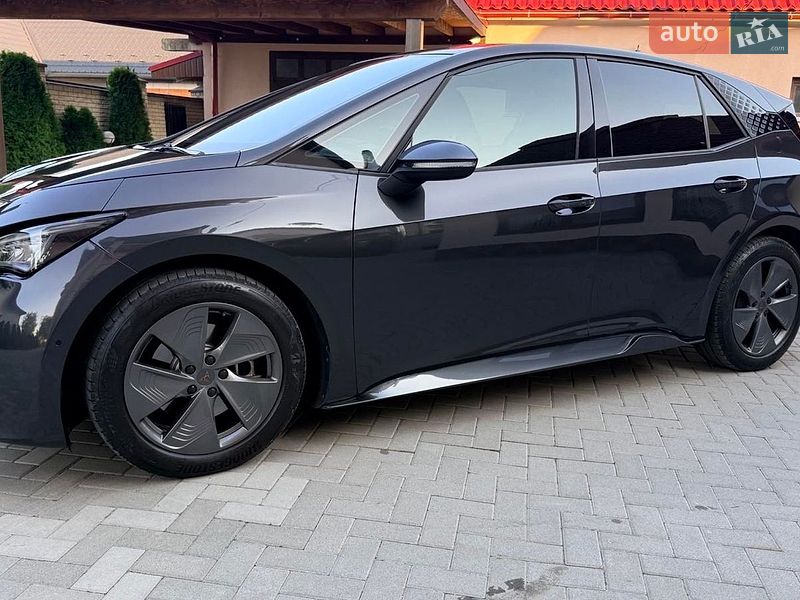 Хэтчбек Cupra Born 2022 в Мукачево