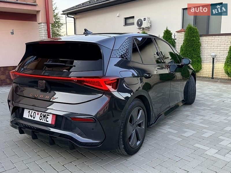 Хэтчбек Cupra Born 2022 в Мукачево