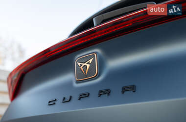 Позашляховик / Кросовер Cupra Formentor 2021 в 